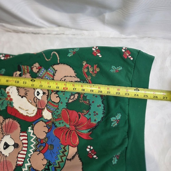 Vtg NutCrackers Christmas Sweatshirt Women M USA Made Green Cute Bears All Over - Picture 6 of 8